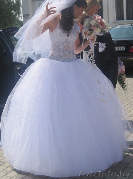 СВАДЕБНОЕ ПЛАТЬЕ ПРОКАТ ПРОДАЖА НЕДОРОГО - Изображение #1, Объявление #338092