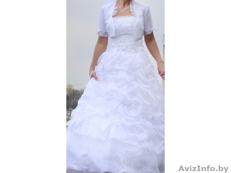 Продам свадебное платье недорого!!! - Изображение #1, Объявление #760056