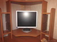 Продам компьютерный стол в отличном состоянии - Изображение #1, Объявление #864157