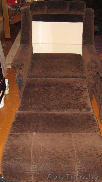    Продам недорого односпальные кресла ,старинный шкаф ,сер            - Изображение #2, Объявление #343991