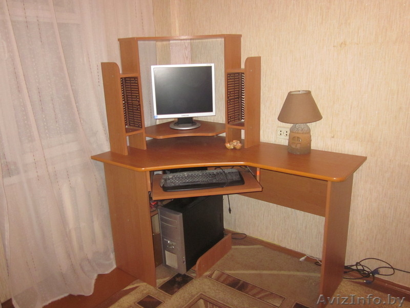Продам компьютерный стол в отличном состоянии - Изображение #2, Объявление #864157