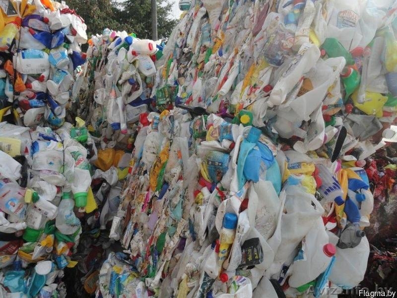 Продаем Б/у ПНД бутылки, прессованные в кипы, с содержанием до 10% ПП бутылок - Изображение #1, Объявление #1336542