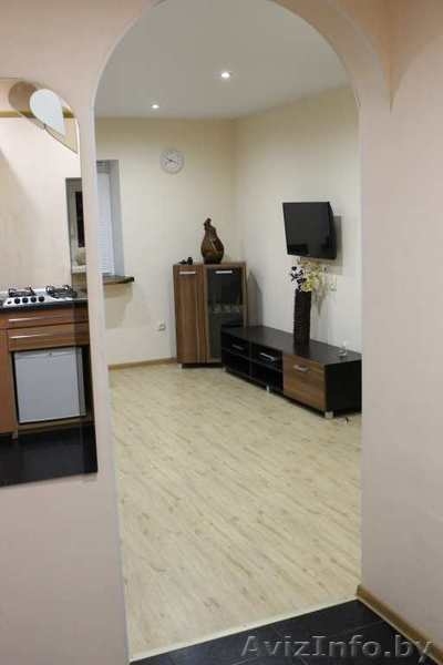  2-комнатная квартира в коттедже с огороженной территорией и беседкой. - Изображение #6, Объявление #1340850